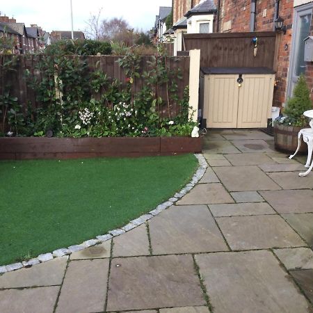 Leafy Lytham Central Lovely Ground Floor 1 Bedroom Apartment With Private Garden In Lytham Dog Friendly ليثام سانت أنيه المظهر الخارجي الصورة