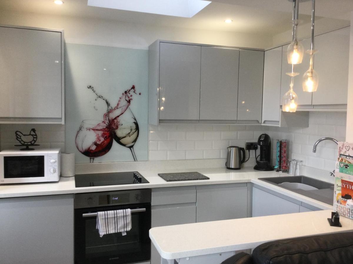 Leafy Lytham Central Lovely Ground Floor 1 Bedroom Apartment With Private Garden In Lytham Dog Friendly ليثام سانت أنيه المظهر الخارجي الصورة