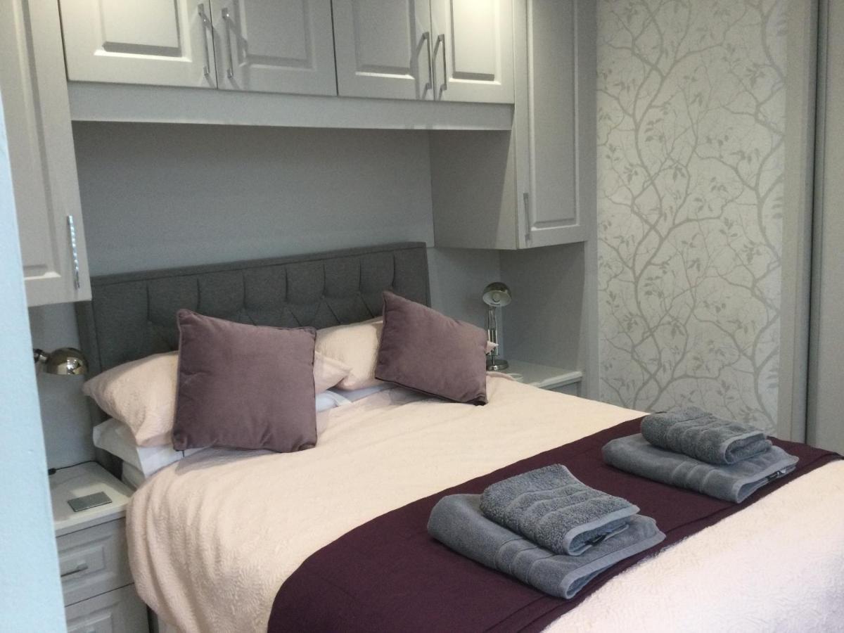 Leafy Lytham Central Lovely Ground Floor 1 Bedroom Apartment With Private Garden In Lytham Dog Friendly ليثام سانت أنيه المظهر الخارجي الصورة